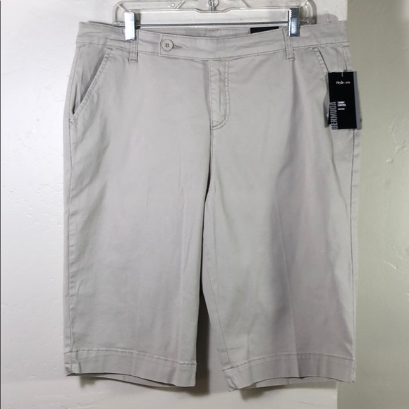 Size 14 Style & Co. Twill Bermuda Shorts. B9 - Picture 2 of 8